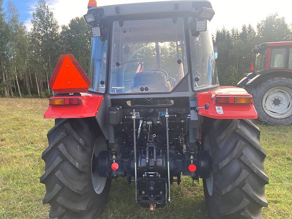 MF 4315 4wd med lastare Endast 1380 timmar 6 of 12