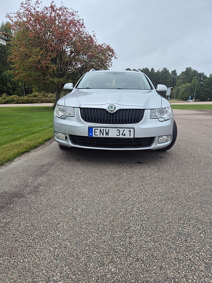 Skoda Superb 3 of 4