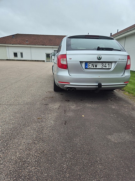 Skoda Superb 4 of 4