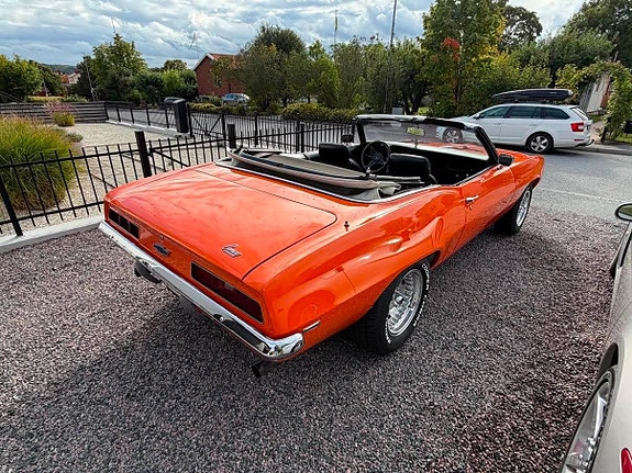 Chevrolet Camaro 6 of 17