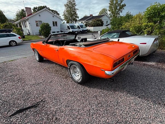 Chevrolet Camaro 3 of 17