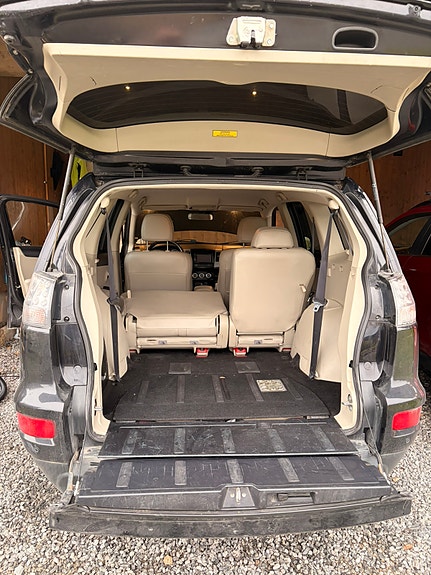 Mitsubishi Outlander 4 of 11