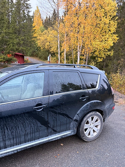 Mitsubishi Outlander 3 of 11