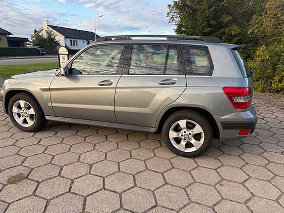 Mercedes-Benz GLK220 8 of 11