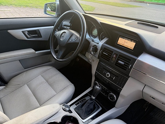 Mercedes-Benz GLK220 11 of 11