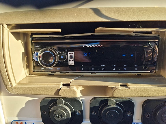Bayliner 2051 ss 8 of 11