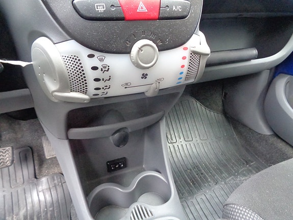 Toyota Aygo 17 of 30