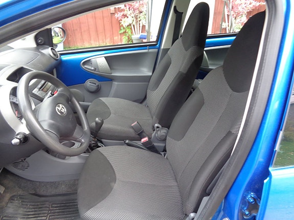 Toyota Aygo 11 of 30