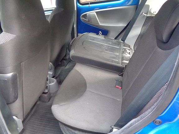 Toyota Aygo 19 of 30