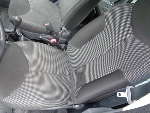 Toyota Aygo 14 of 30
