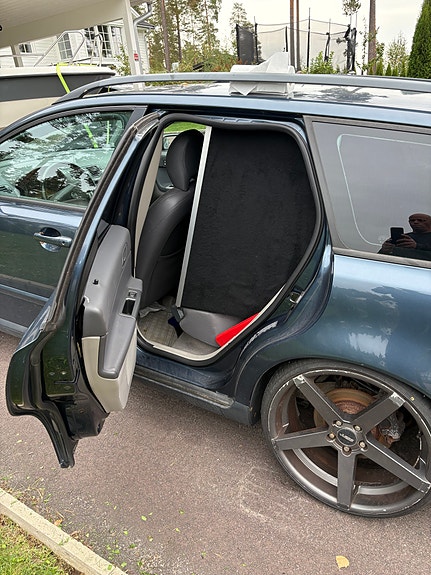 Volvo V50 3 of 12