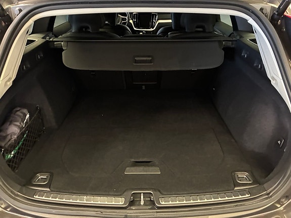 Volvo V60 10 of 23
