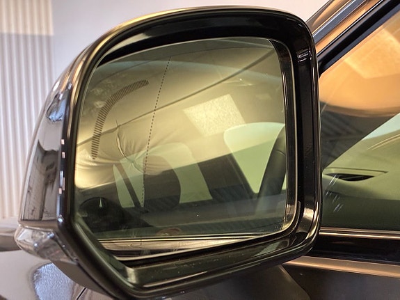 Volvo V60 13 of 23