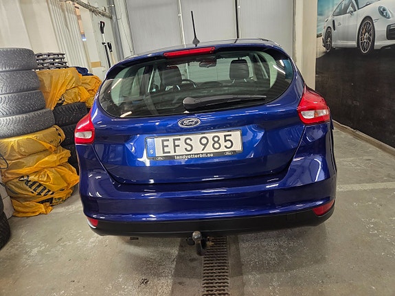 Ford Focus 9 of 20