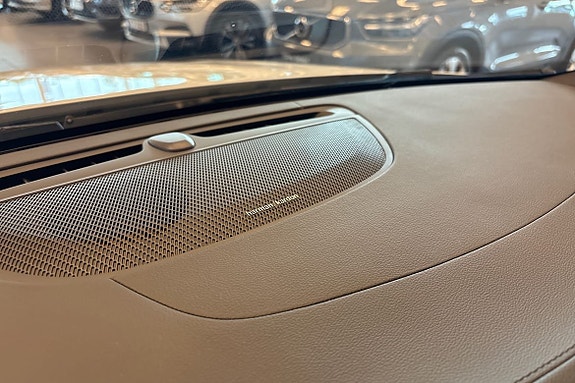 Volvo V60 19 of 23