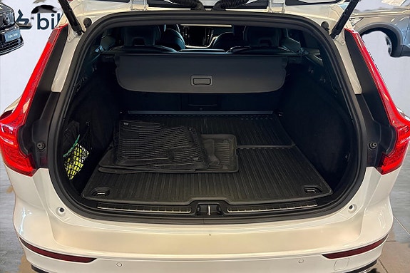 Volvo V60 11 of 23