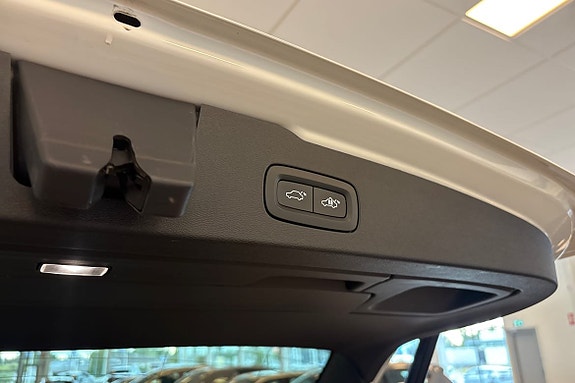 Volvo V60 18 of 23