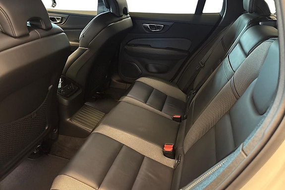 Volvo V60 12 of 23