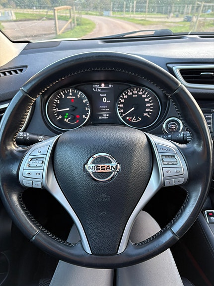 Nissan Qashqai 3 of 14