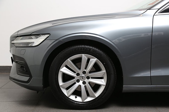 Volvo V60 8 of 29