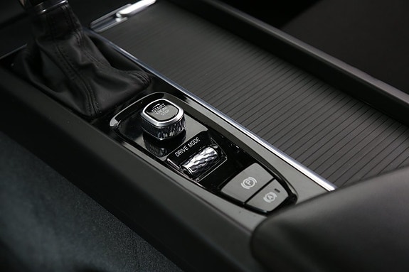 Volvo V60 25 of 29