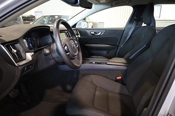 Volvo V60 12 of 29