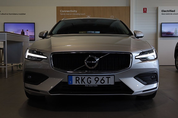Volvo V60 8 of 29