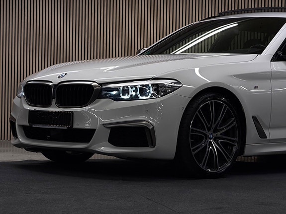 BMW M550d 3 of 30