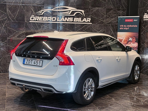 Volvo V60 Cross Country 6 of 22