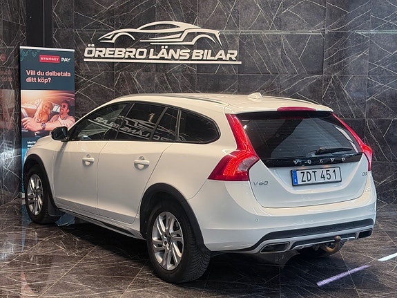 Volvo V60 Cross Country 5 of 22