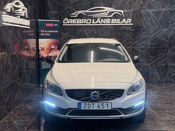Volvo V60 Cross Country 11 of 22