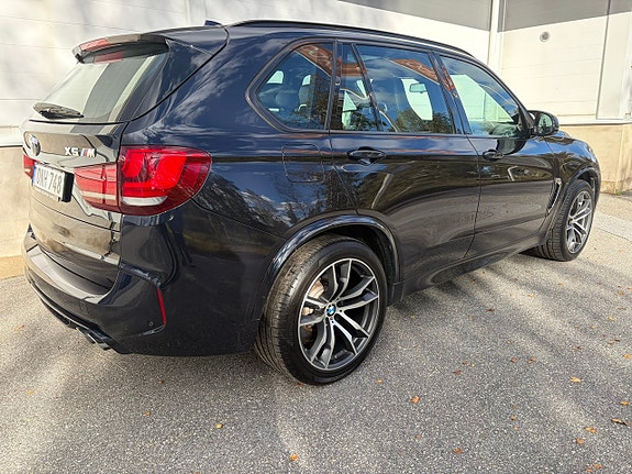 BMW X5 M 9 of 23