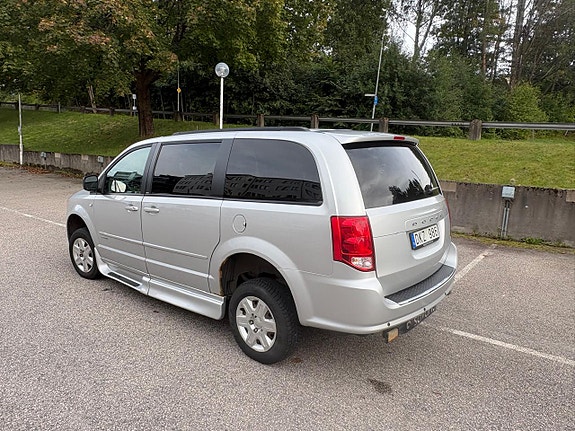 Dodge Grand Caravan 3 of 21