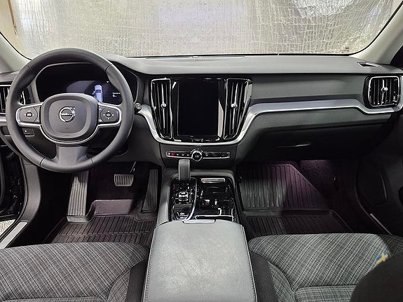Volvo V60 6 of 11