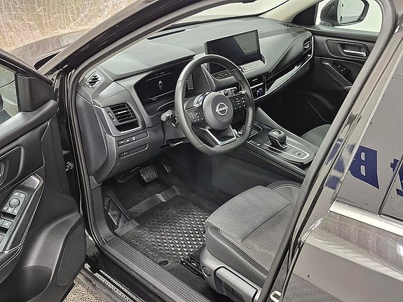 Nissan Qashqai 2 of 9