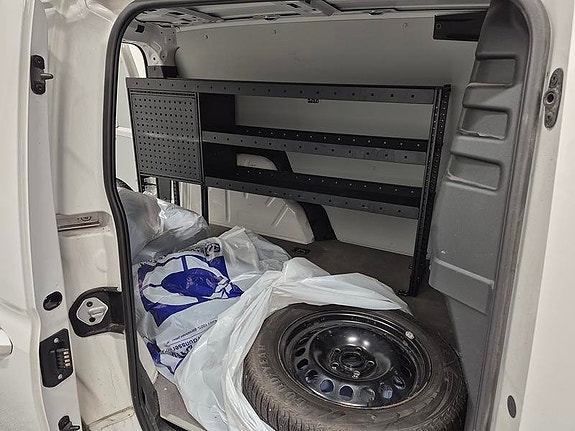 Volkswagen Caddy 8 of 8