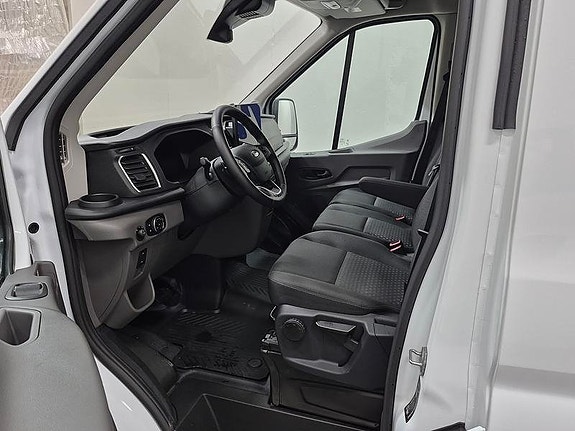 Ford Transit 5 of 8
