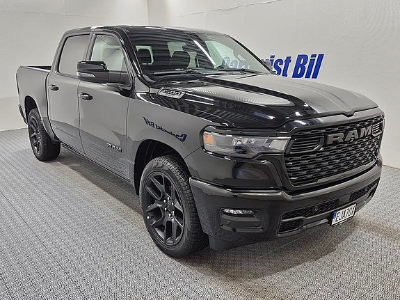 Dodge RAM 1500 4 of 15