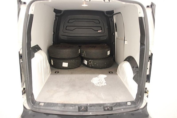 Volkswagen Caddy 6 of 6