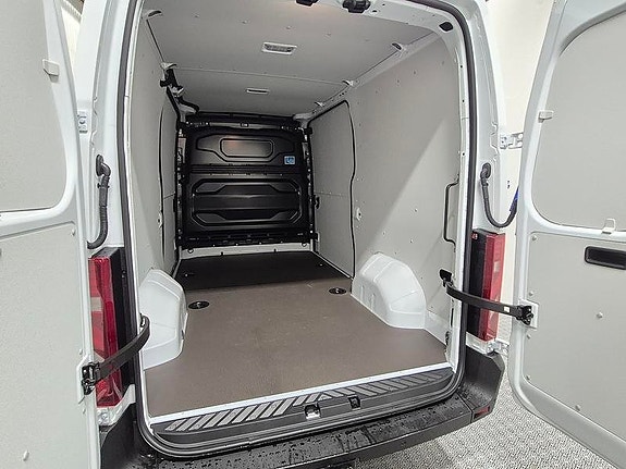 Renault Master 7 of 9