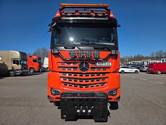 Mercedes-Benz AROCS 3758 2 of 11