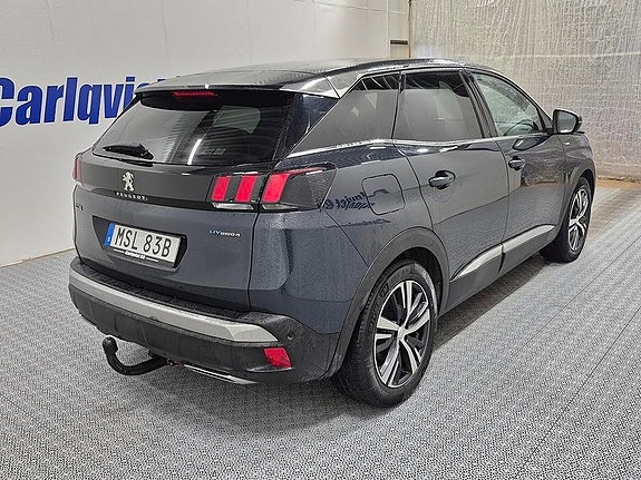 Peugeot 3008 4 of 8