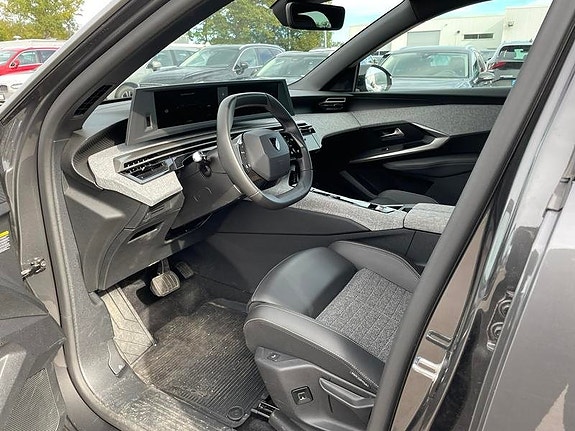 Peugeot 3008 5 of 5