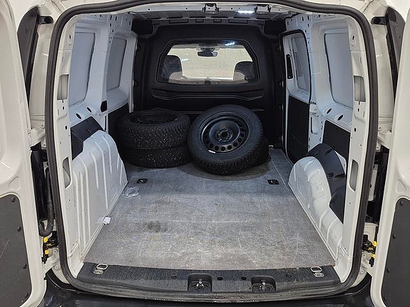 Volkswagen Caddy 7 of 7