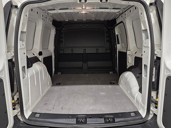 Volkswagen Caddy 7 of 8