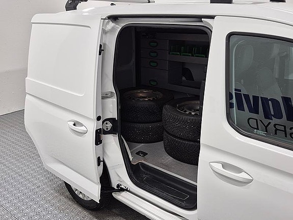 Volkswagen Caddy 8 of 9