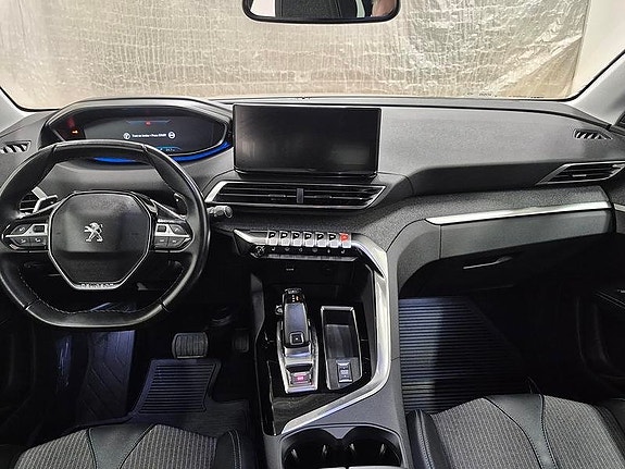Peugeot 3008 6 of 9