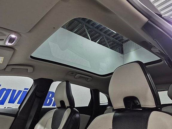 Volvo V40 Cross Country 10 of 10
