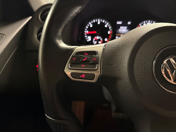Volkswagen Tiguan 14 of 26