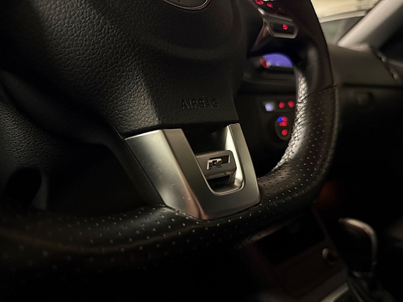 Volkswagen Tiguan 16 of 26